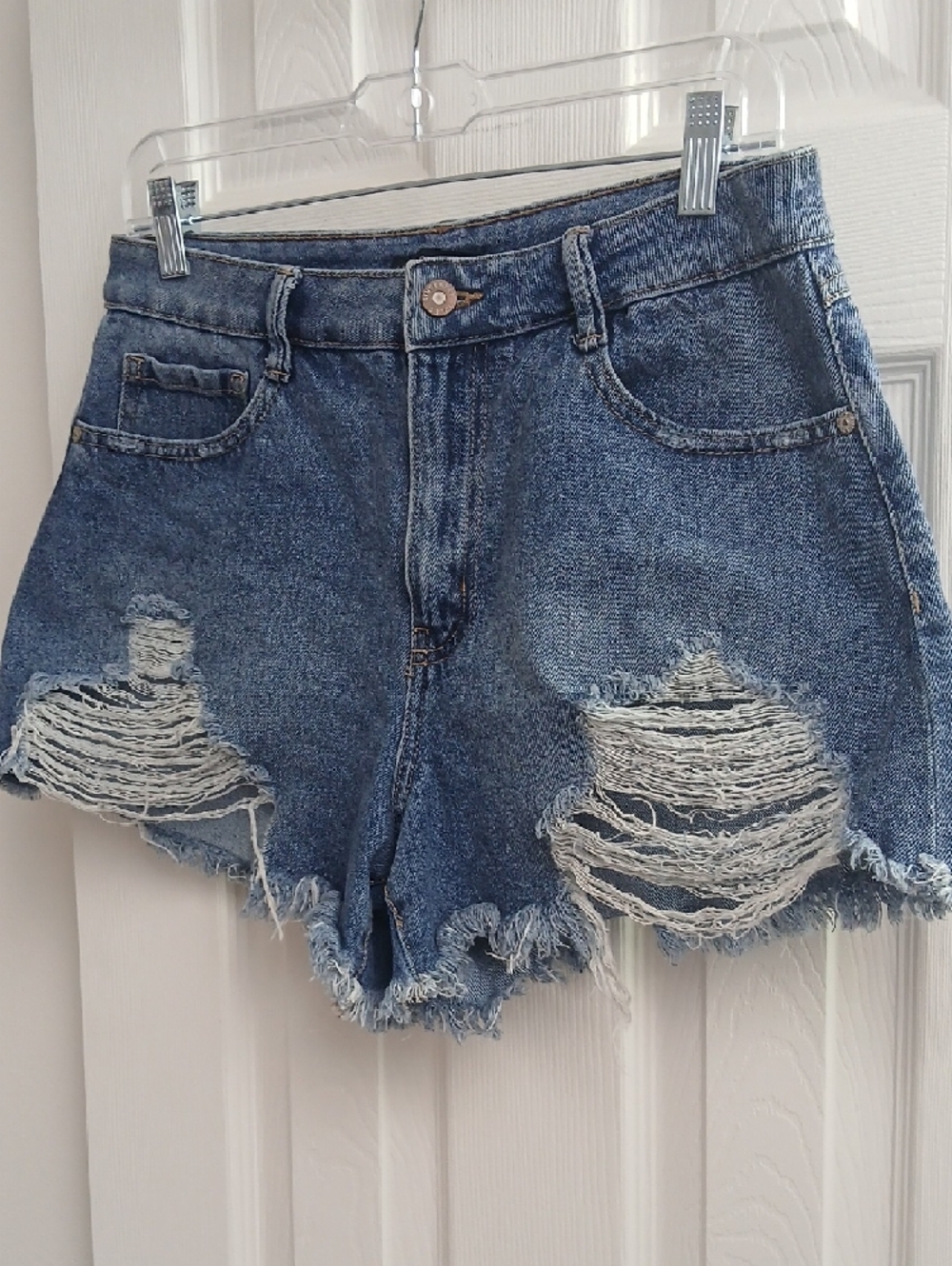Sincerely Jules Distressed Cut Off Frayed‎ Denim Shorts